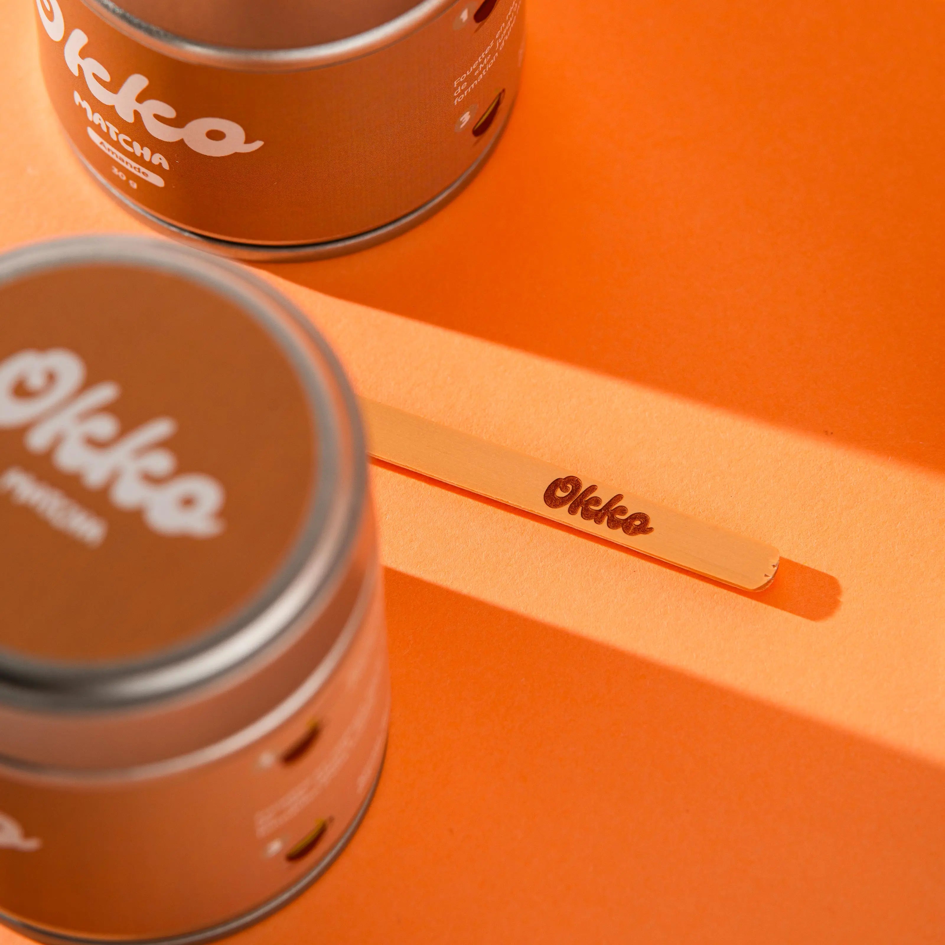 Matcha Amande Okko – thé matcha en poudre parfumé à l’amande, boisson énergisante naturelle